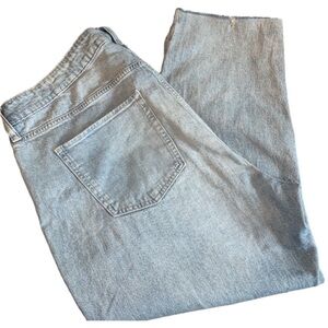 GAP Denim Cropped Frayed Capris